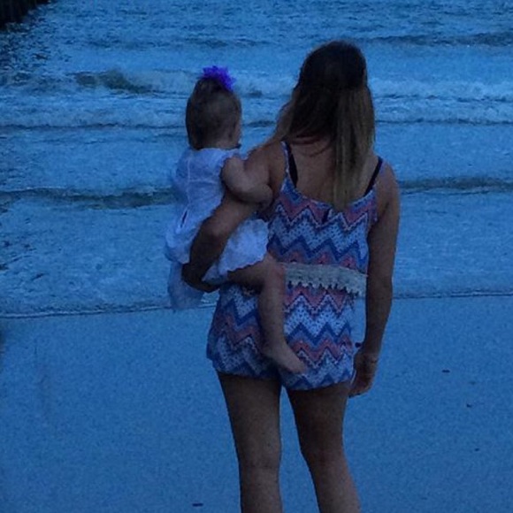 Romper - Picture 2 of 4